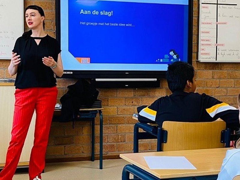 Bliksemstage op basisschool Klippeholm door free publicity specialiste Jennifer Delano